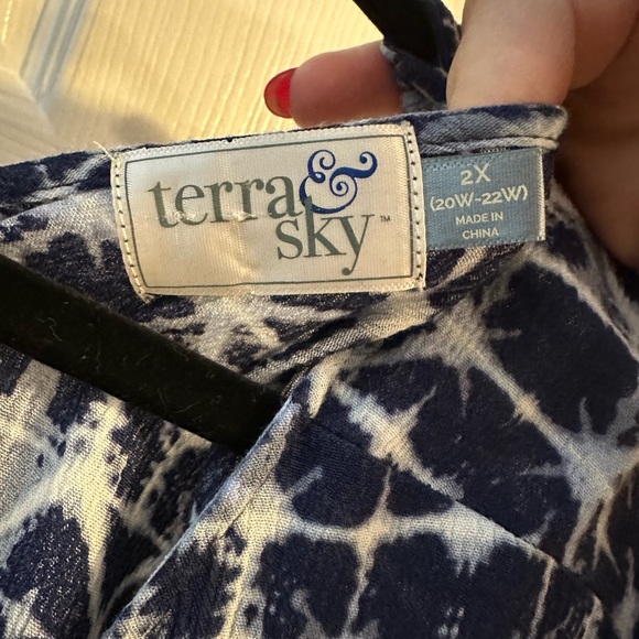 ❤️ BOGO Blue Ikat/Tie Dye Look Shorts Romper Size 2X - Picture 5 of 12